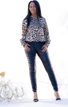 Load image into Gallery viewer, MOCK NECK LEOPARD SHIRT
